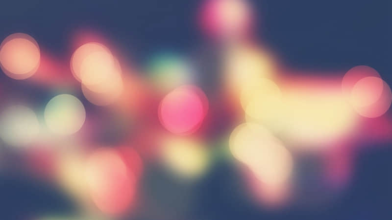 关于女生唯美的伤感说说（44条）站在没有你的空城，我在等谁的回眸